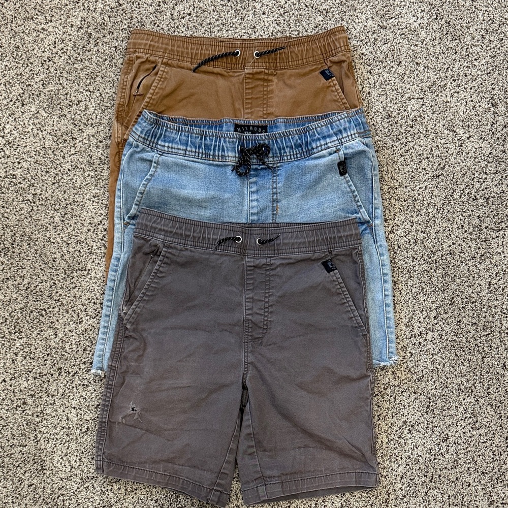 Nitrous Black Tilly’s Boys Shorts all size Medium
